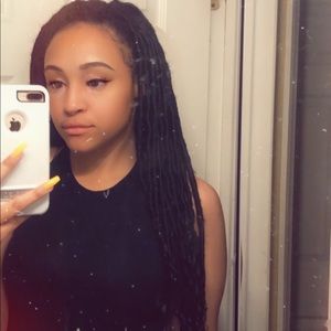 Meet your Posher, Alyssa